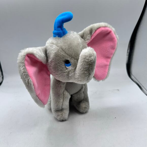 Vintage Dumbo Mini Plush Figurine - CUTE! - Picture 2 of 7